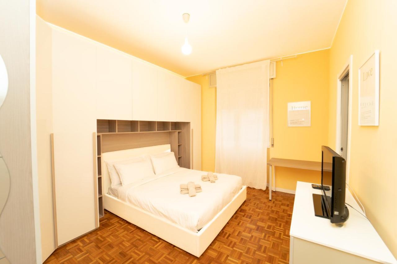 Trilocale Con Parcheggio Privato Milan Exterior photo
